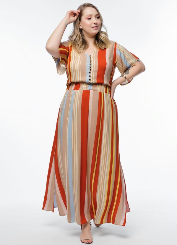 vestido longo plus size listrado