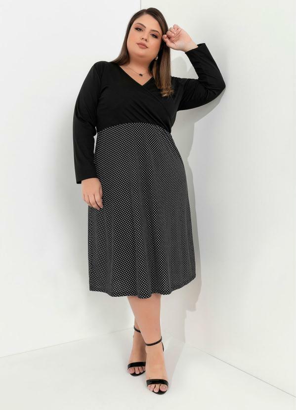 Vestido Midi (Preto e Po�) Plus Size