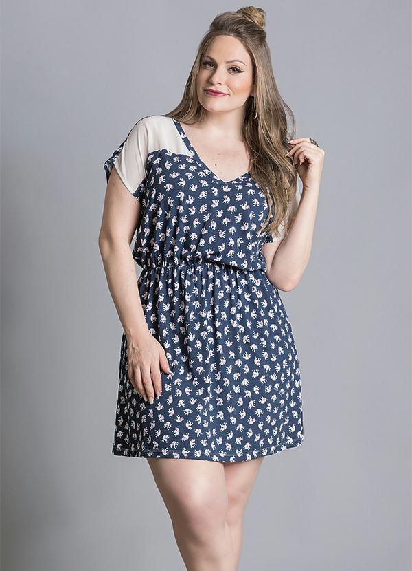 vestido plus size acinturado